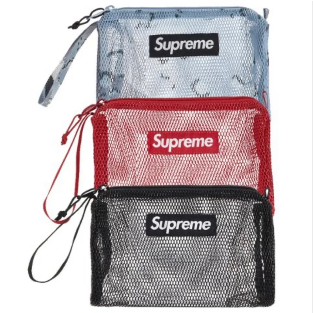 *NWT* Supreme‎ Pouch (Black) SS20